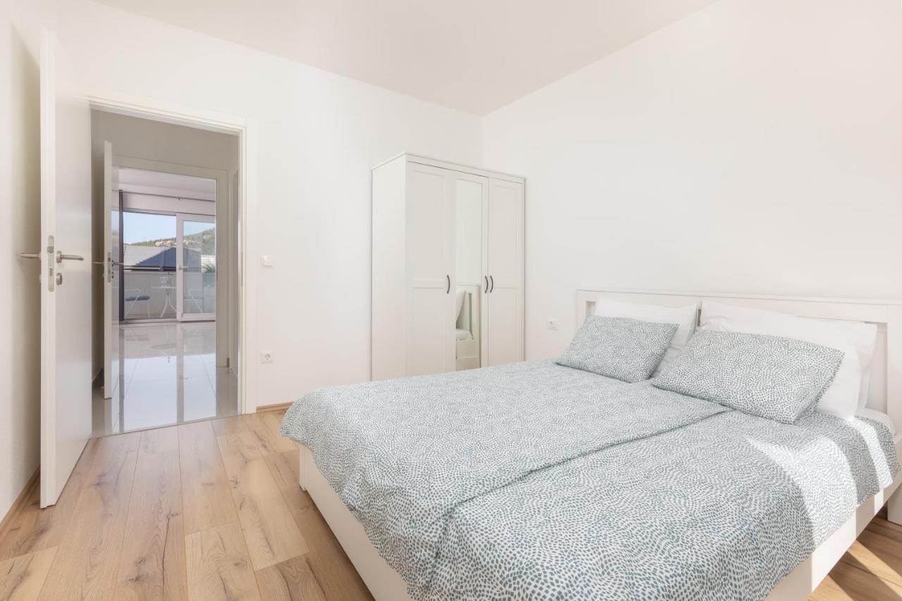 Apartment Ana Макарска Экстерьер фото