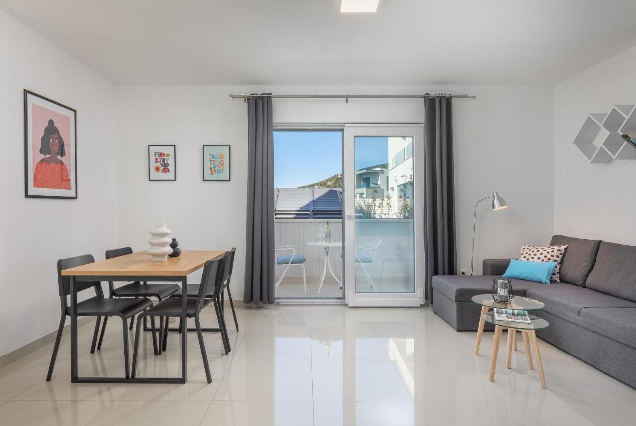 Apartment Ana Макарска Экстерьер фото
